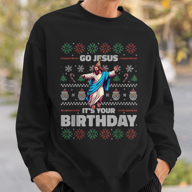 Go Jesus It's Your Birthday Fun Ugly Christmas Sweater Meme Sweatshirt Geschenke für Ihn