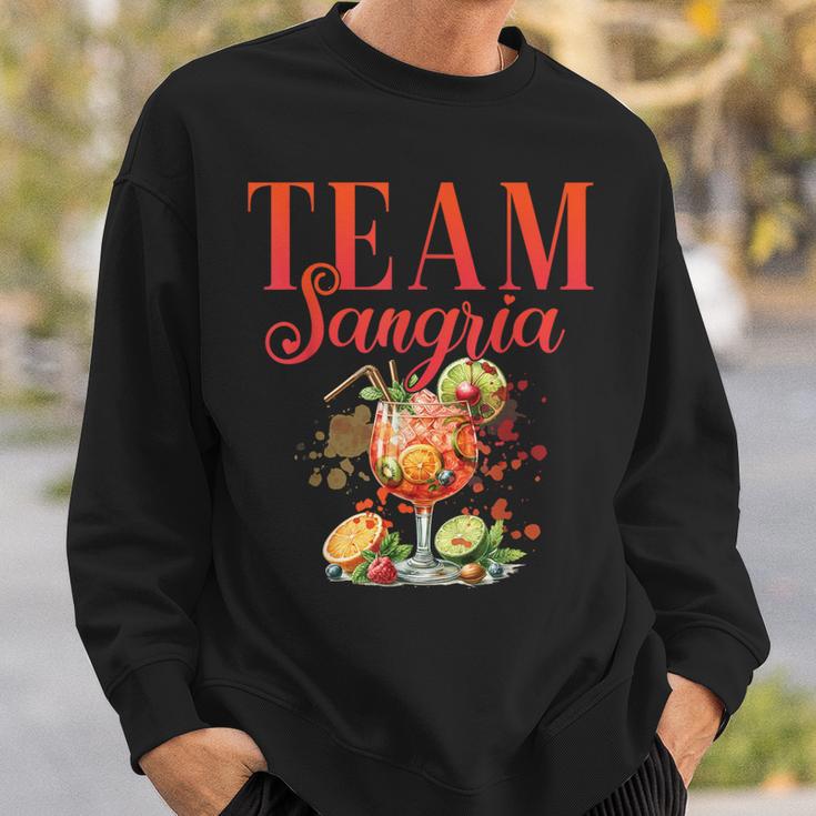 Hen Party Team Sangria Cocktail For Bartender Sweatshirt Geschenke für Ihn