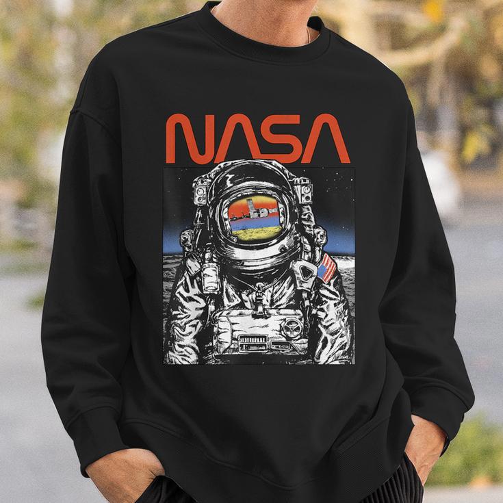 Nasaintage Astronaut Moon Walk Reflection Graphic Sweatshirt Geschenke für Ihn