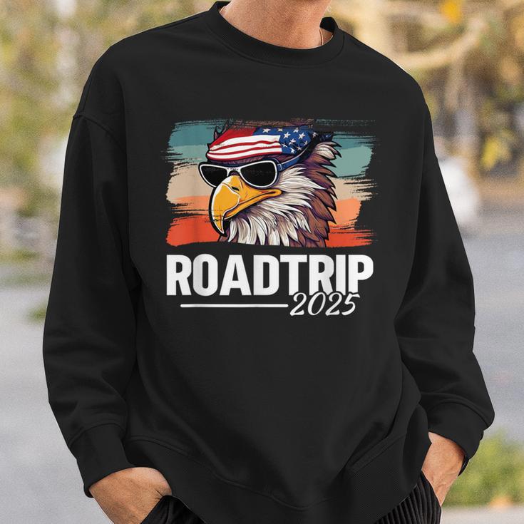 Roadtrip Must Have Travel Car Tour 2025 Fan Item Usa Sweatshirt Geschenke für Ihn