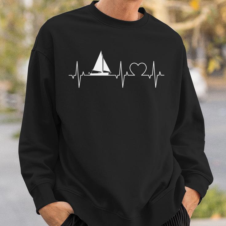 Sailing Boat Heartbeat Sailing Ecg Catamaran Skipper Sailer Sweatshirt Geschenke für Ihn