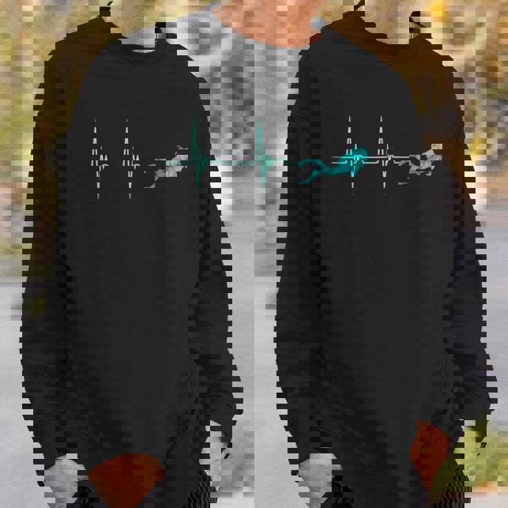 Scuba Diver Heartbeat Deep Diving EKG Pulseline Dive Sweatshirt Gifts for Him