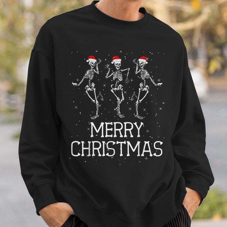 Skeletons Dance With Christmas Hats Merry Christmas Skeleton Sweatshirt Geschenke für Ihn