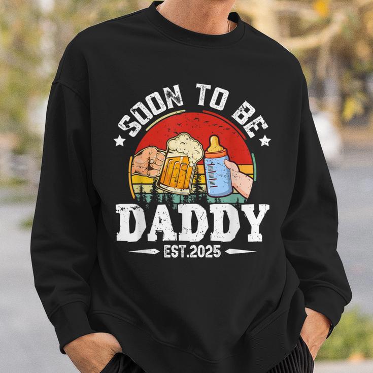 Soon To Be Daddy 2025 Retro Pregnancy Announcement Dad Sweatshirt Geschenke für Ihn