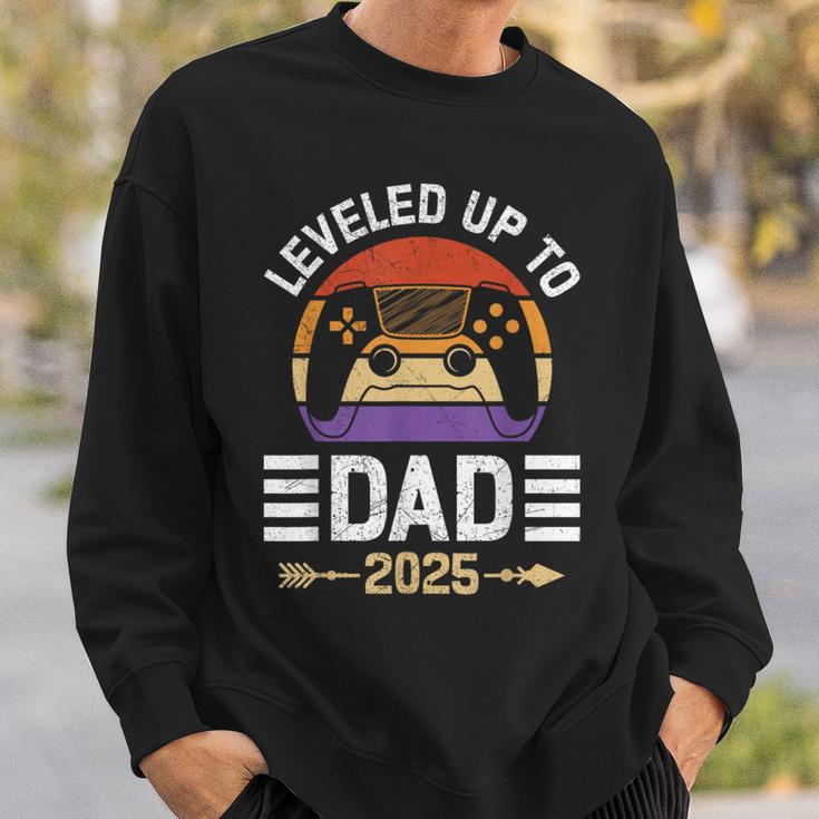 Spielerpapa Leveled Up To Daddy 2025 Dadintage Sweatshirt Geschenke für Ihn