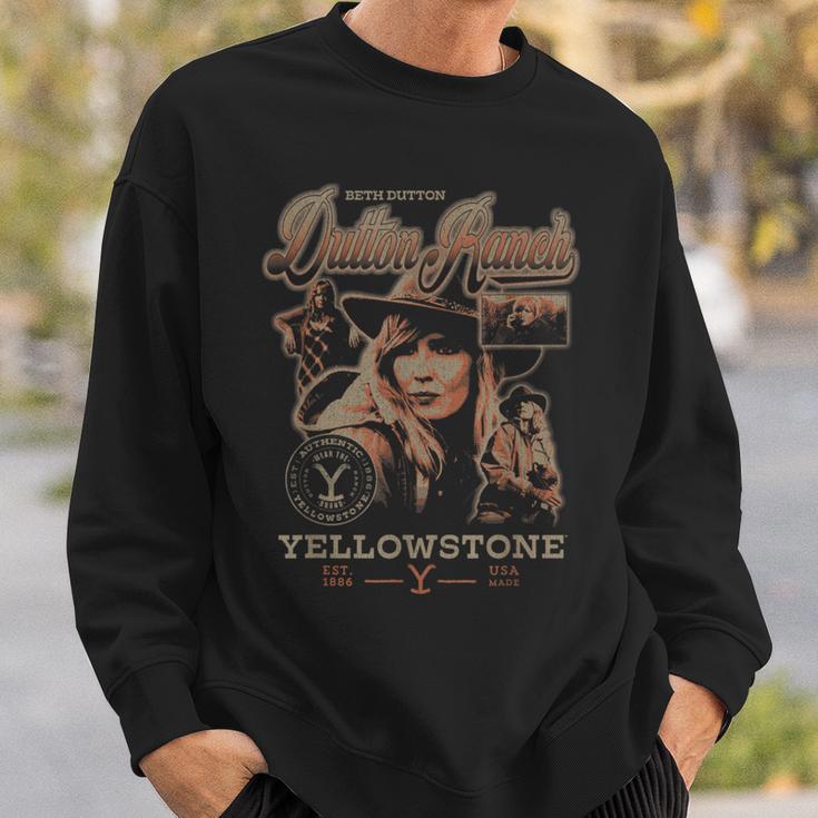 Yellowstone Iconic Beth Dutton Distressed Big Chest Poster Sweatshirt Geschenke für Ihn