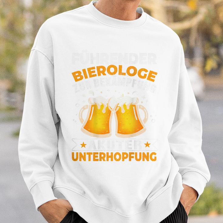 Leader Bierologist For Fighting Acute Underhoping Sweatshirt Geschenke für Ihn