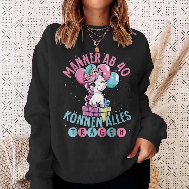 From 40 Can Wear Everything Idea Sweatshirt Geschenke für Sie