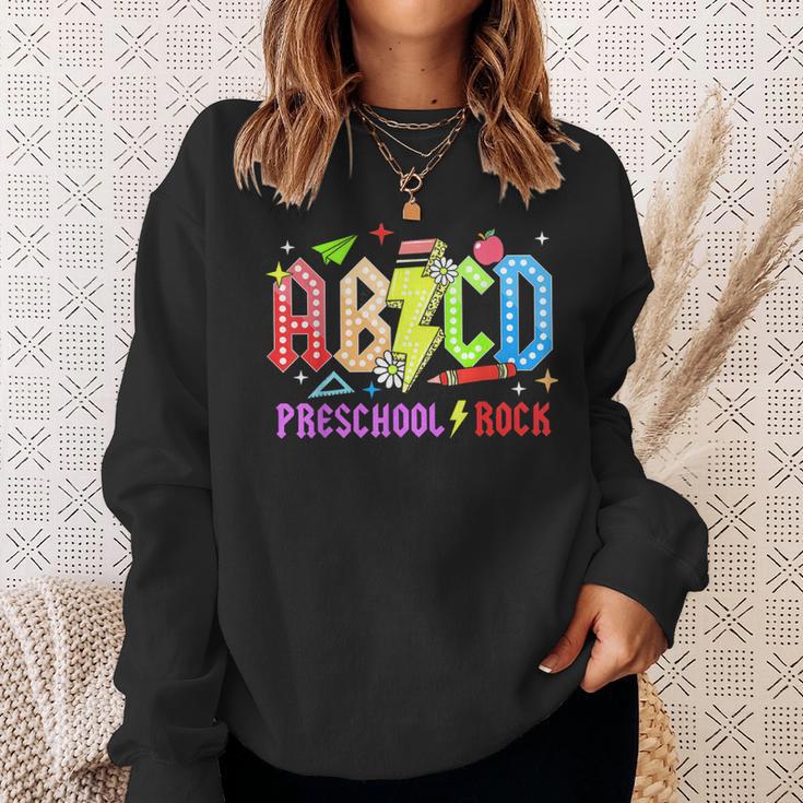Abcd Preescolar Rocks Lápiz Rayo Maestros Rock Boys Camisa de entrenamiento Regalos para ella