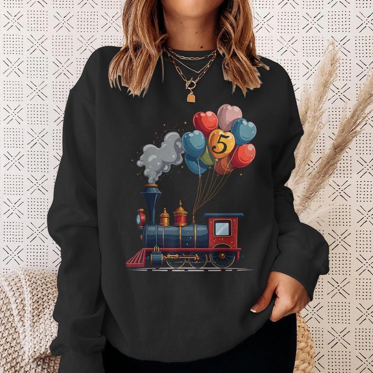 All Aboard 5Th Birthday Train Sweatshirt Geschenke für Sie