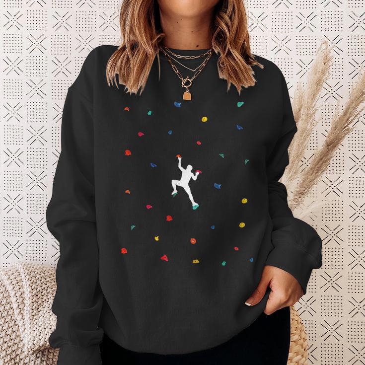 Climbing And Bouldering In The Climbing Hall Sweatshirt Geschenke für Sie