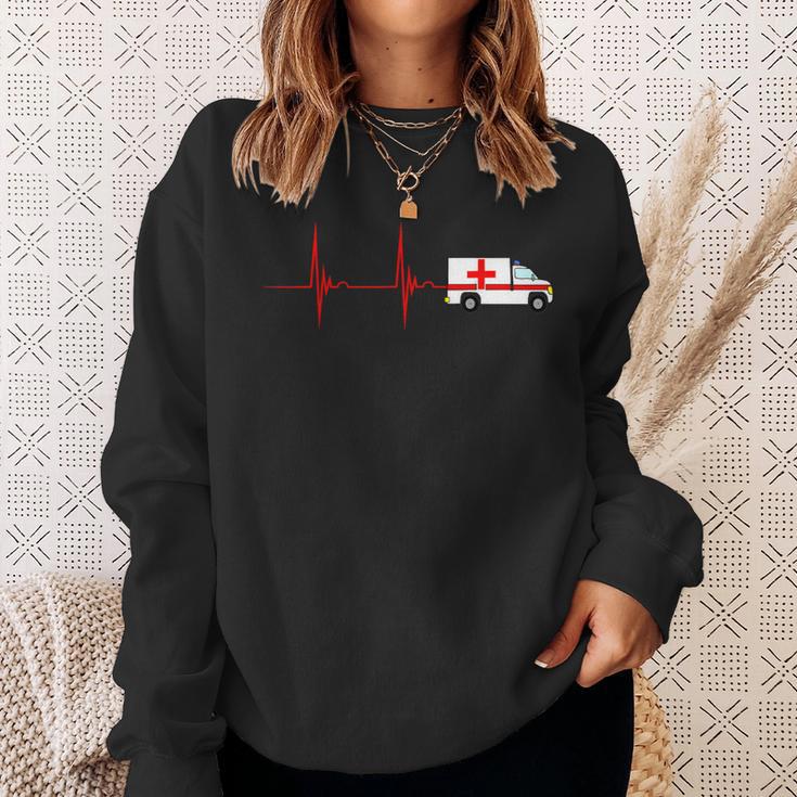 Emergency Car Heartbeat Ekg Pulse Ambulance Driver Rescuer Sweatshirt Geschenke für Sie