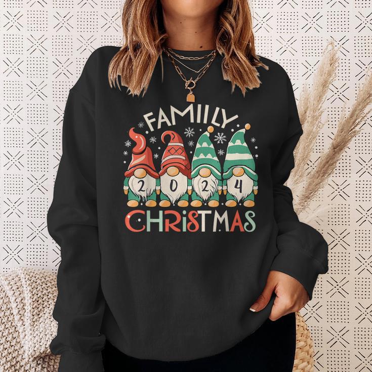 Family Christmas 2024 Christmas Outfit Matching Sweatshirt Geschenke für Sie