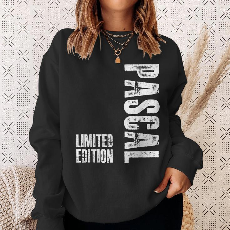 First Name Limited Edition Birthday For Pascal Sweatshirt Geschenke für Sie