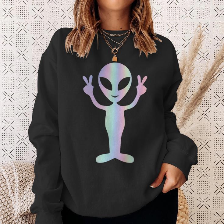 Alien Peace Sign Smiling Face Rave Music Trippy Sweatshirt Geschenke für Sie