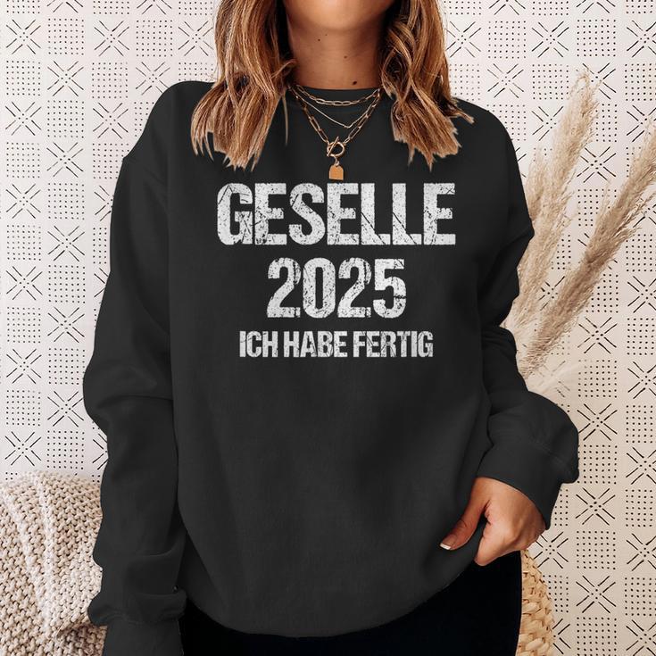 Geselle 2025 Ich Habe Fertig Azubi Prüfung Gesellenprüfung German Sweatshirt Geschenke für Sie