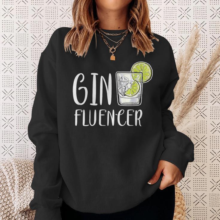 Ginfluencer Cocktail Gin Tonic Juniper Schnapps Alcohol Sweatshirt Geschenke für Sie