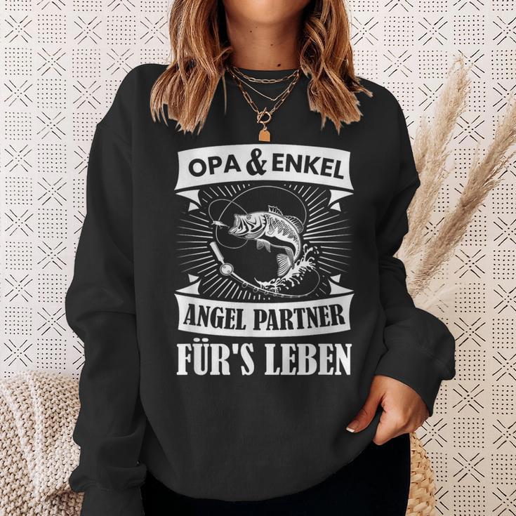 Grandpa And Grandson Angel Partner Fishing Partner Father's Day Sweatshirt Geschenke für Sie