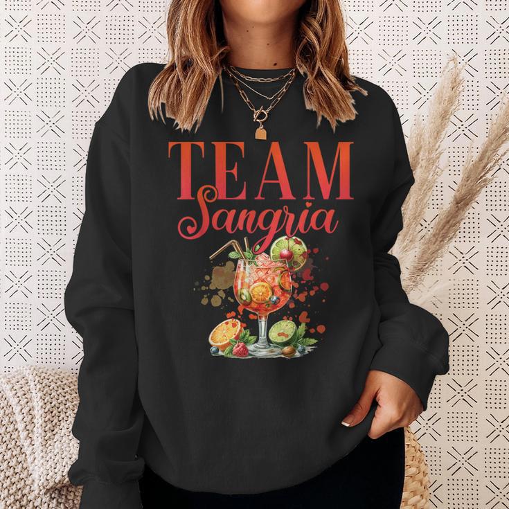 Hen Party Team Sangria Cocktail For Bartender Sweatshirt Geschenke für Sie