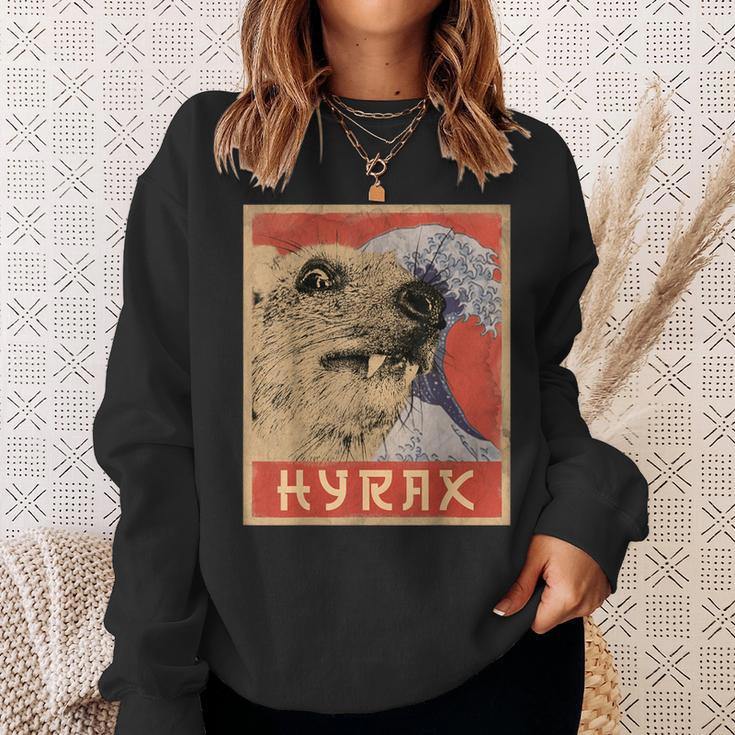 Hyrax Japaneseintage Style Hyrax Meme Sweatshirt Geschenke für Sie