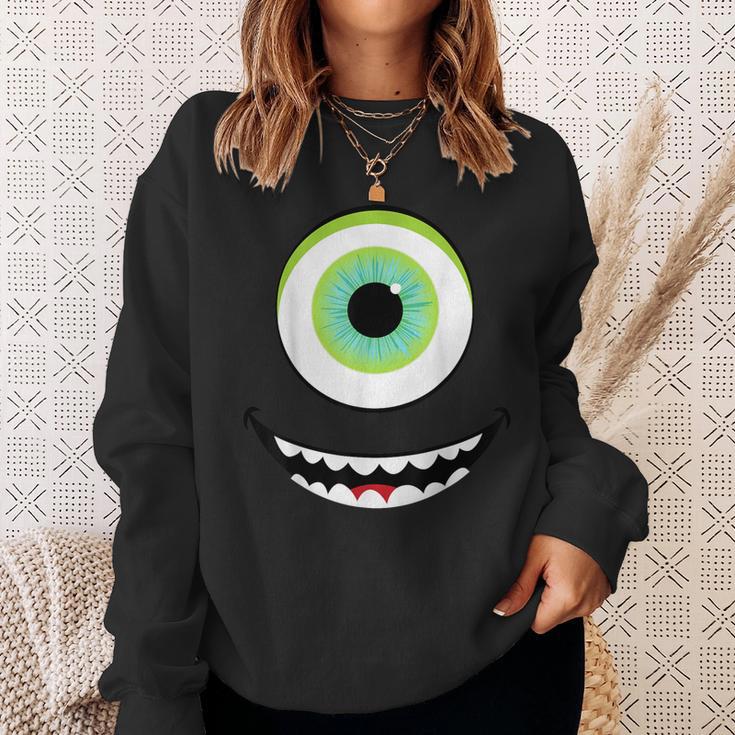 Monster With An Eye Sweatshirt Geschenke für Sie