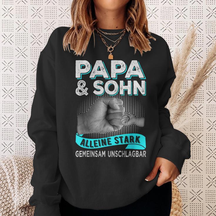 Papa Und Sohn Alleine Stark Gemeinsam Unschlagbar Father's Day Sweatshirt Geschenke für Sie