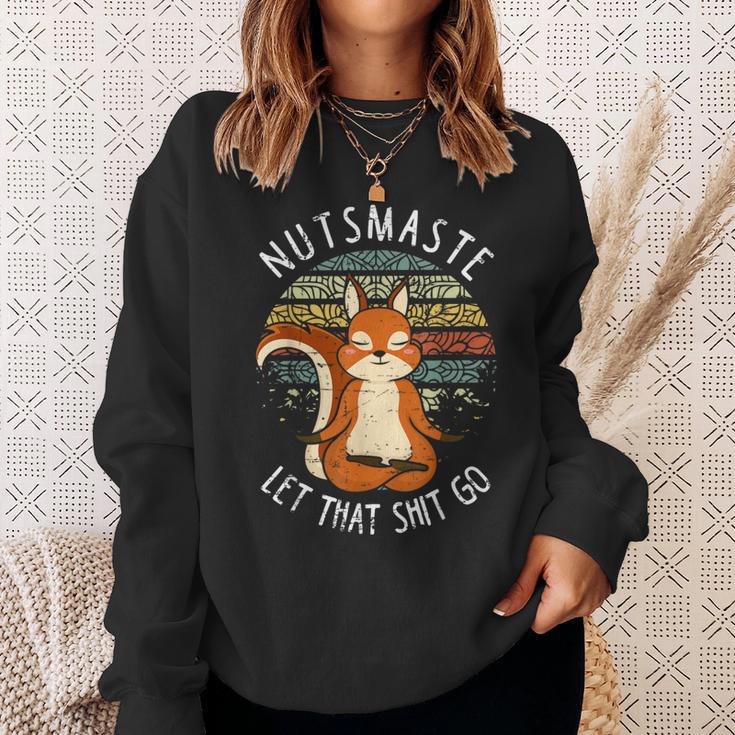 Squirrel Nutsmaste Yoga Meditation Retrointage Sweatshirt Geschenke für Sie