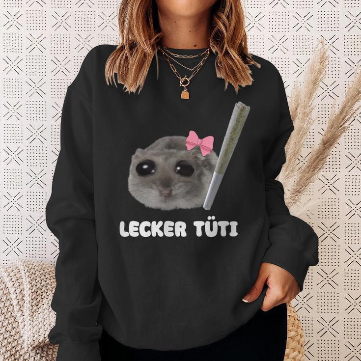 Tasty Tüti X Sad Hamster Meme Grass Bag Cannabis Sweatshirt Geschenke für Sie