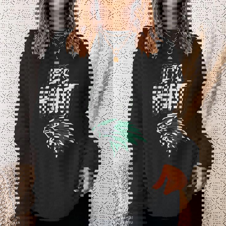 Vintage Let’S Hunt Eagles Retro Hunting Sweatshirt Gifts for Her