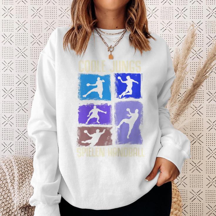 Children's Cool Boys Playing Handball Handball Player Sweatshirt Geschenke für Sie