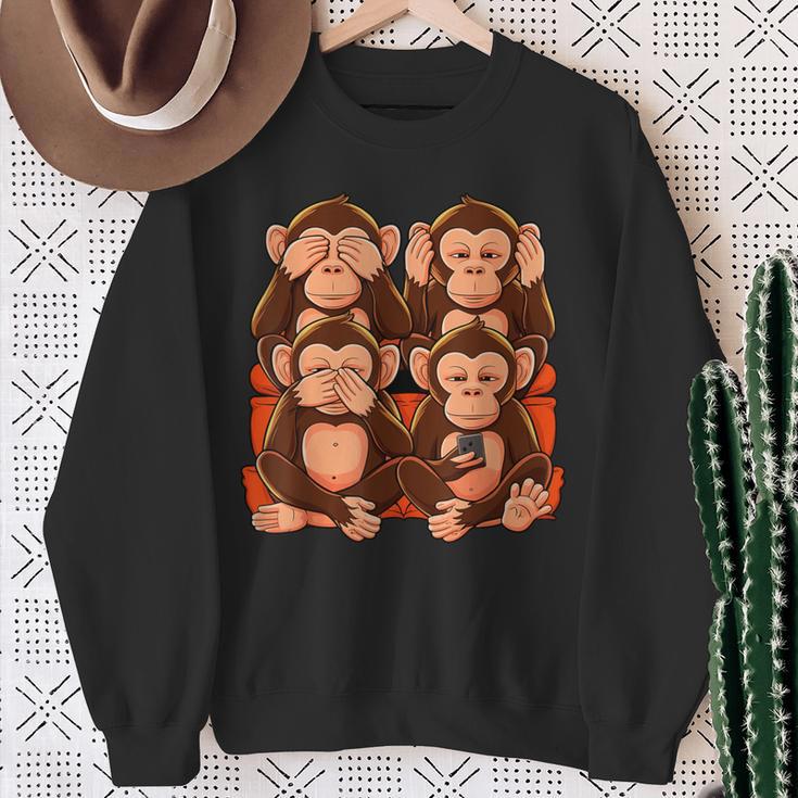 31 Monkey See Nothing Hear Say Smartphone Sweatshirt Geschenke für alte Frauen