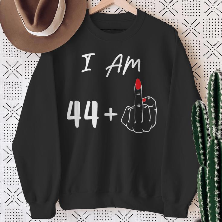 I Am 44 Plus 1 Middle Finger For A 45Th Birthday Sweatshirt Geschenke für alte Frauen