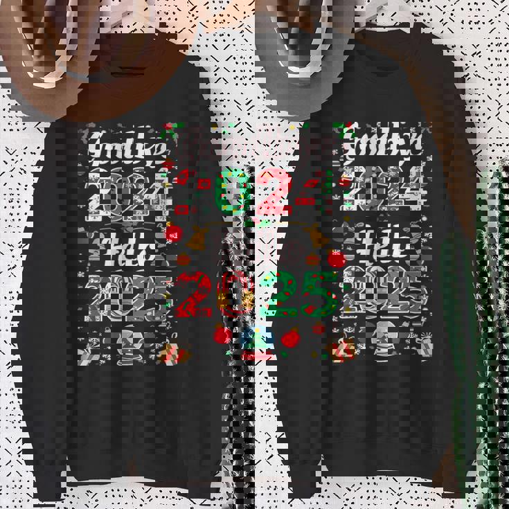 Adiós 2024 Hola 2025 Feliz Navidad Feliz Año Nuevo 2025 Camisa de entrenamiento Regalos para ancianas