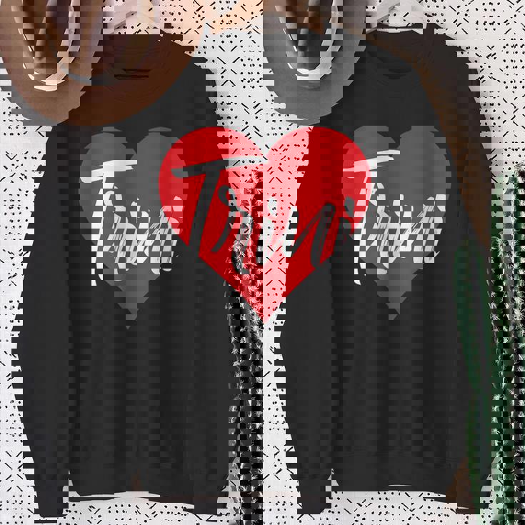 Amo A Trini Primer Nombre Yo Corazón Camisa de entrenamiento Regalos para ancianas