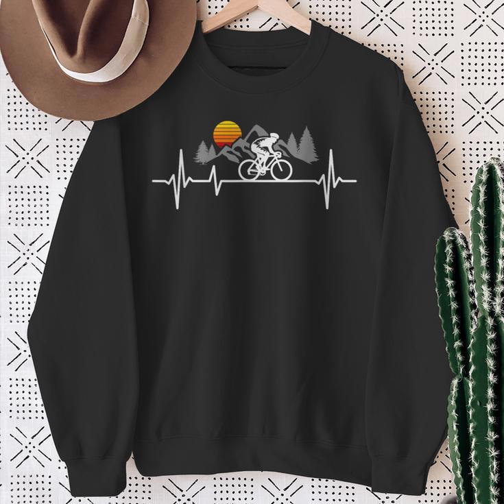 Bicycle Heartbeat Cyclist Road Bike Sweatshirt Geschenke für alte Frauen