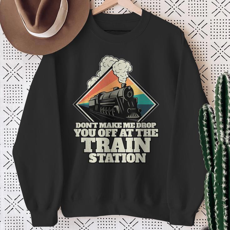 Bring Him Zum Bahnhof Train Yellowstone Sweatshirt Geschenke für alte Frauen