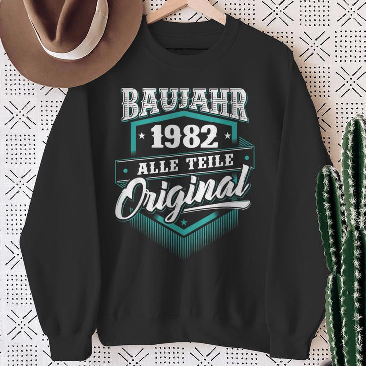 Construction Year 1982 All Parts Original Birthday Sweatshirt Geschenke für alte Frauen