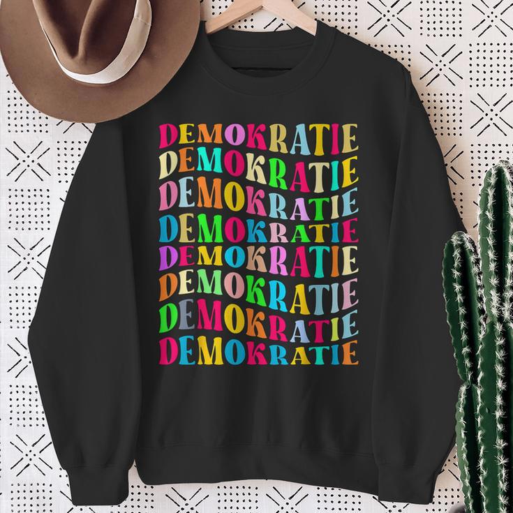 Demokratie Haltung Sweatshirt Geschenke für alte Frauen