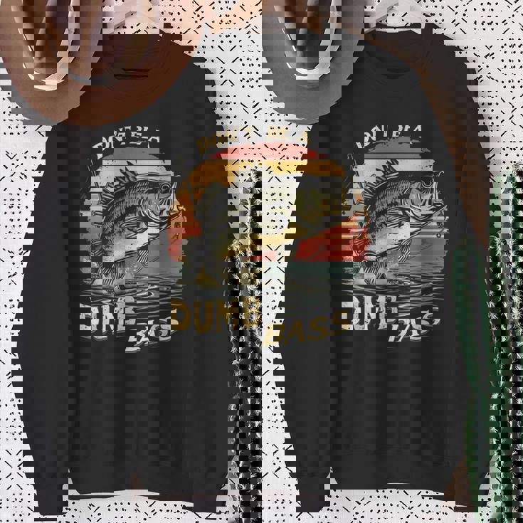 Dont Be Dumb Bassintage Sunset Divertido Pesca Cita Meme Camisa de entrenamiento Regalos para ancianas