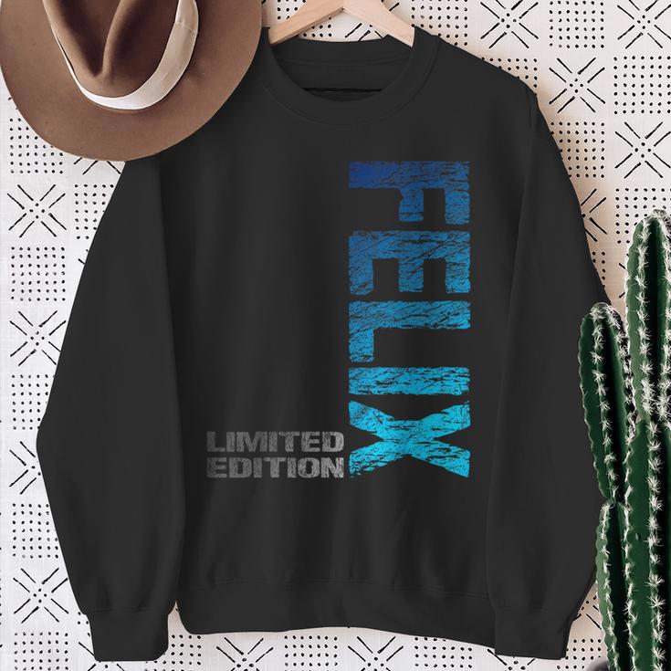 Felix Name First Name Boy Man Birthday Sweatshirt Geschenke für alte Frauen