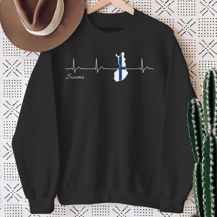 Finland Suomi Heartbeat I Love Finland Flag Sweatshirt Geschenke für alte Frauen