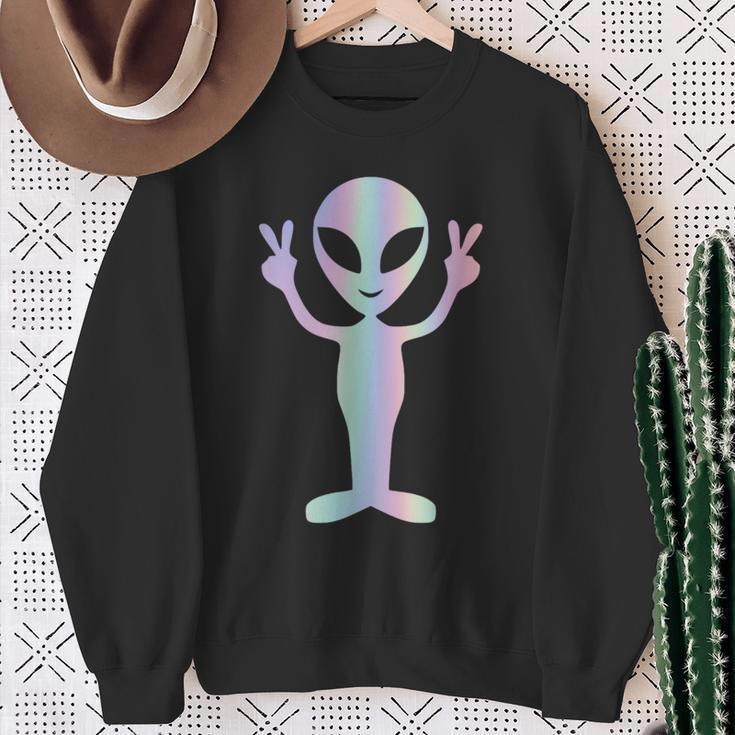 Alien Peace Sign Smiling Face Rave Music Trippy Sweatshirt Geschenke für alte Frauen