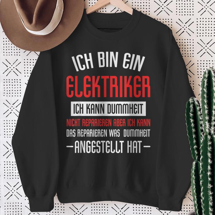 Electrician Sayings Accident Training Sweatshirt Geschenke für alte Frauen