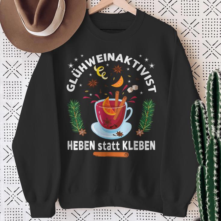 Glühweinaktivist Heben Statt Kleben Glühwein Aktivist Sweatshirt Geschenke für alte Frauen