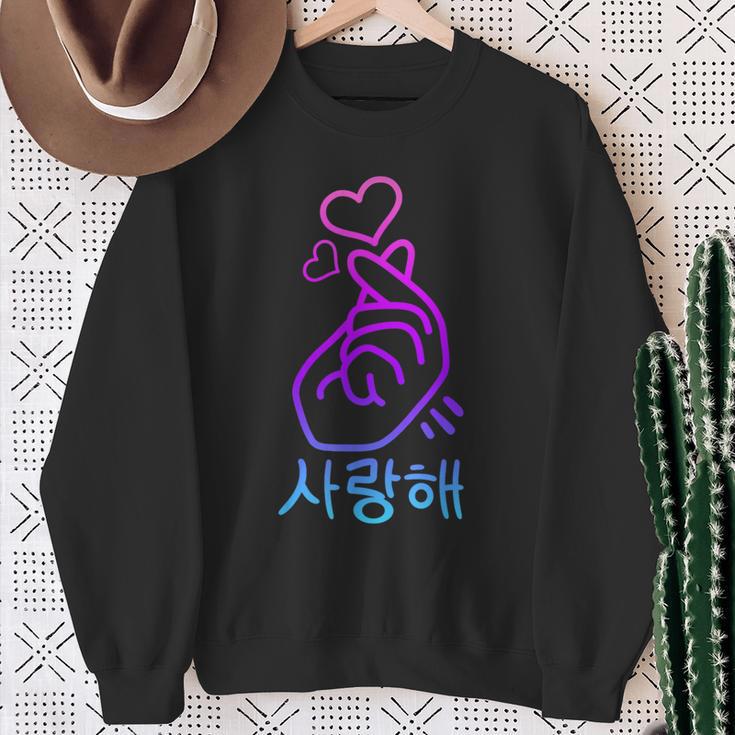 K-Pop Finger Heart Gesture Korean Letters Saranghae Sweatshirt Geschenke für alte Frauen