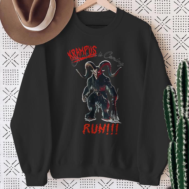 Krampus Is Coming Lauf Wenn Du Kannst Sweatshirt Geschenke für alte Frauen