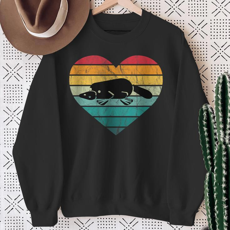 I Love Platypus Silhouette Heart Wilderness Australia Sweatshirt Geschenke für alte Frauen