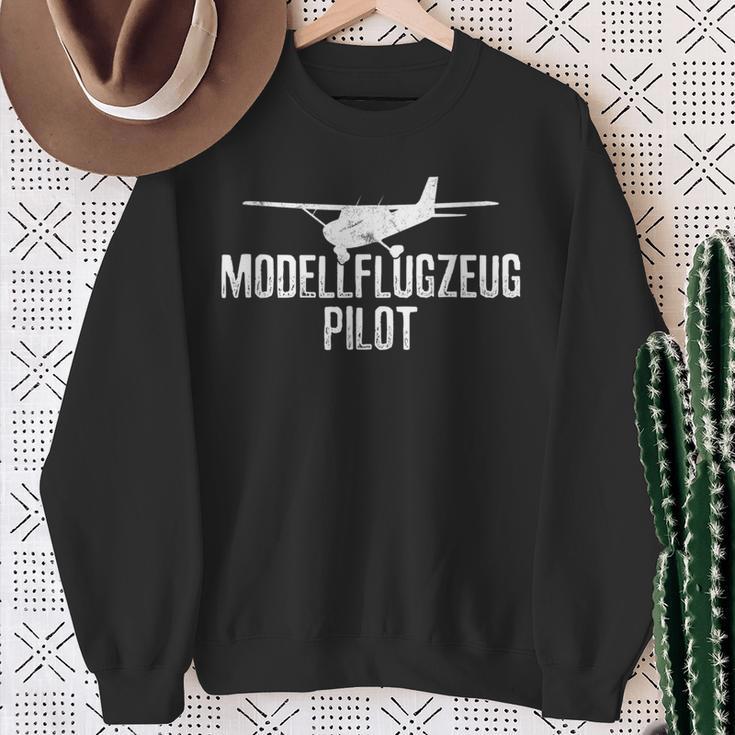 Model Aeroplane Pilot Model Flying Pilot Sweatshirt Geschenke für alte Frauen