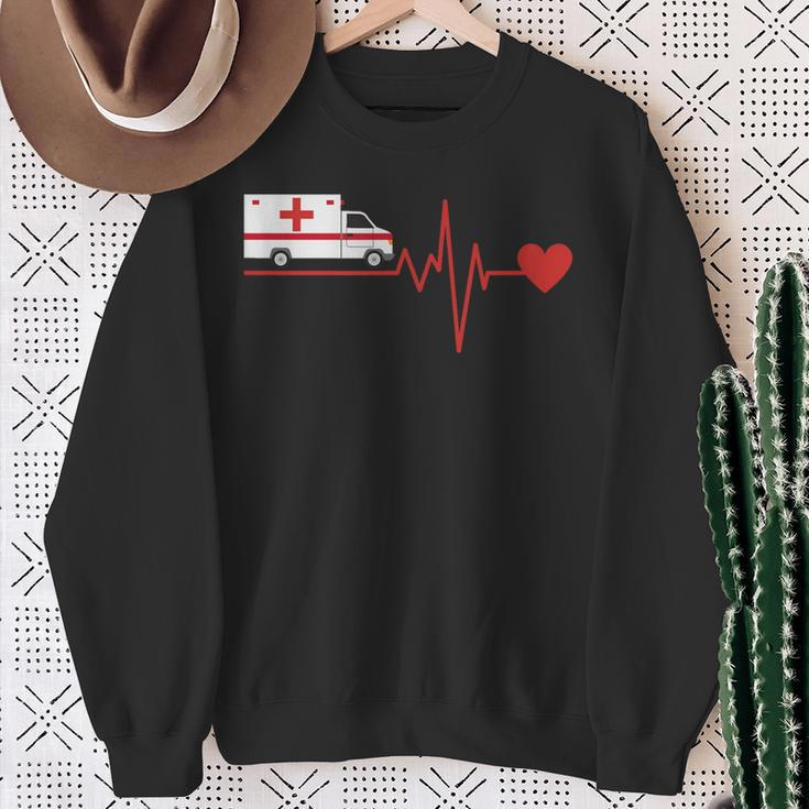 Paramedic With Emergency Service Driver Ekg Sweatshirt Geschenke für alte Frauen