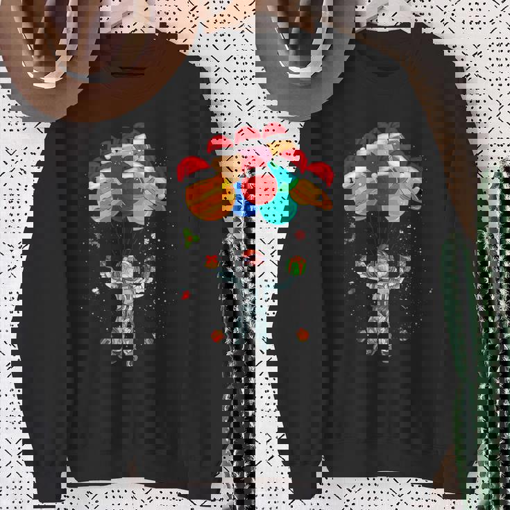 Père Noël Astronaute Amusant Avec Planètes À La Main Pour Spaceman Sweater e Cadeaux pour les femmes âgées